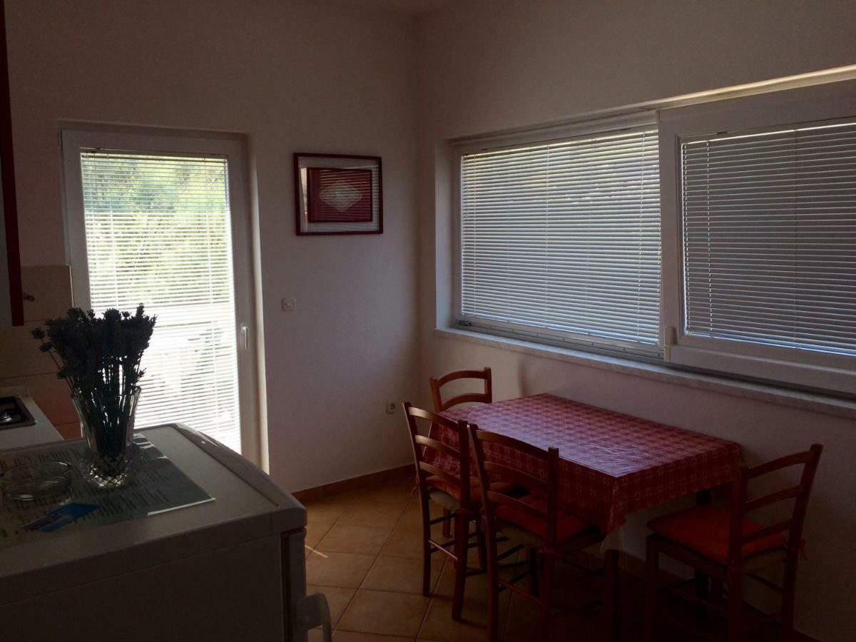 Apartmani Brusel พาก ภายนอก รูปภาพ